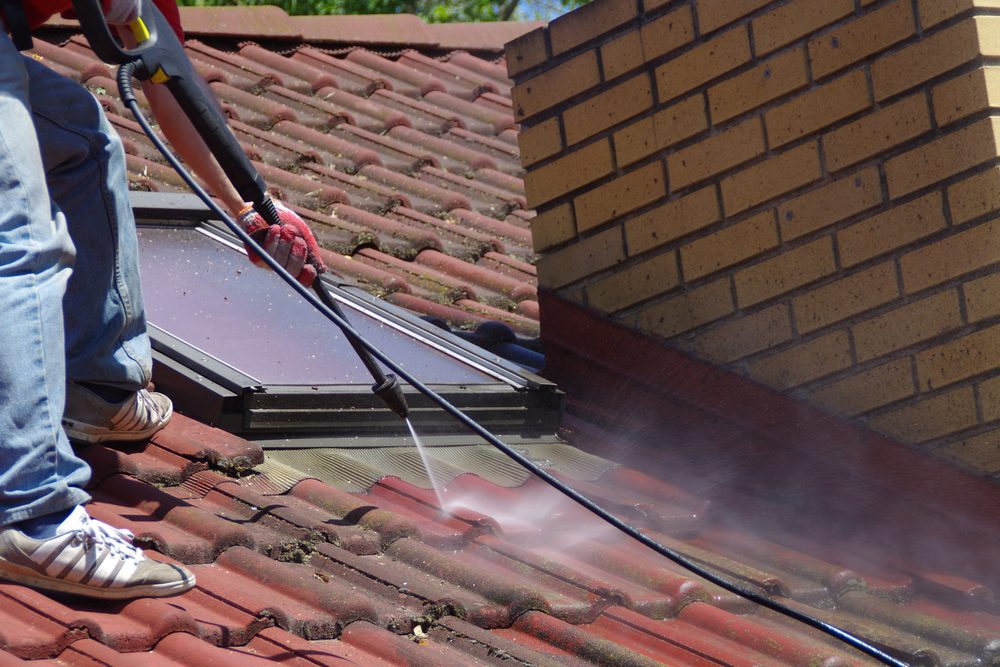 Roof Cleaning Myths: Debunking Common Misconceptions